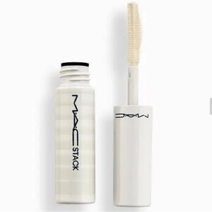 M•A•C MACStack Legit Lift Lash Mascara Primer White - Size 3 ML